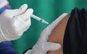 CDC: Νέες οδηγίες για διαγνωστικούς ελέγχους στους πλήρως εμβολιασμένους