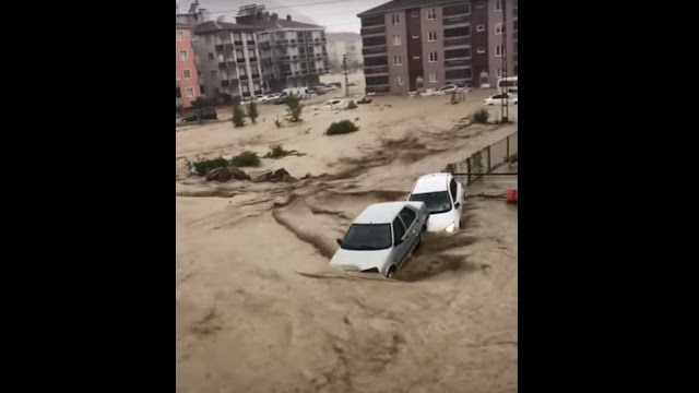 Τουρκία: Πλημμύρες μόλις λίγες ημέρες μετά τις πυρκαγιές - Φωτογραφία 1