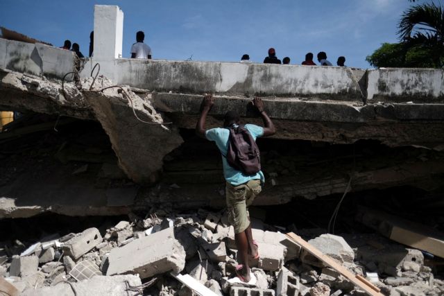 Σεισμός 7,2 Ρίχτερ στην Αϊτή - Τρομερός (προσωρινός) απολογισμός με 1.419 νεκρούς - Φωτογραφία 1