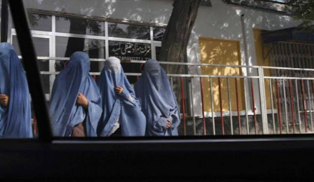Αφγανιστάν: Τι σημαίνει να είσαι γυναίκα στη χώρα των Ταλιμπάν - Φωτογραφία 1