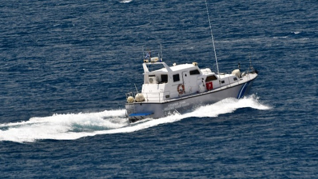 Βυθίστηκε πλοίο στο Μυρτώο Πέλαγος - Μεγάλη επιχειρηση του Λιμενικού - Σώα τα 16 μέλη του πληρώματος - Φωτογραφία 1