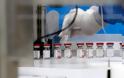Οι κίνδυνοι για τους εμβολιασμένους και τι δεν γνωρίζει η επιστήμη