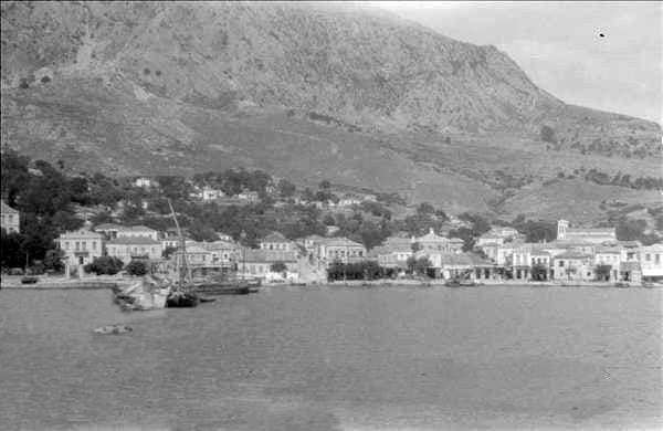 Μάιος 1964. Μια μικρή σχολική ολυμπιάδα στον Αστακό. - Φωτογραφία 1