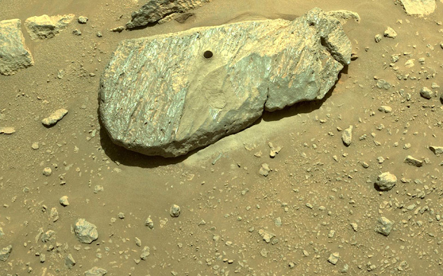 Το Perseverance συνέλλεξε το πρώτο πέτρινο δείγμα από τον Άρη - Φωτογραφία 1