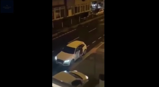 Γερμανία: Άγριος τσακωμός ζευγαριού Ελλήνων - Εμβόλισε το αμάξι του άντρα της η έξαλλη γυναίκα (Video) - Φωτογραφία 1