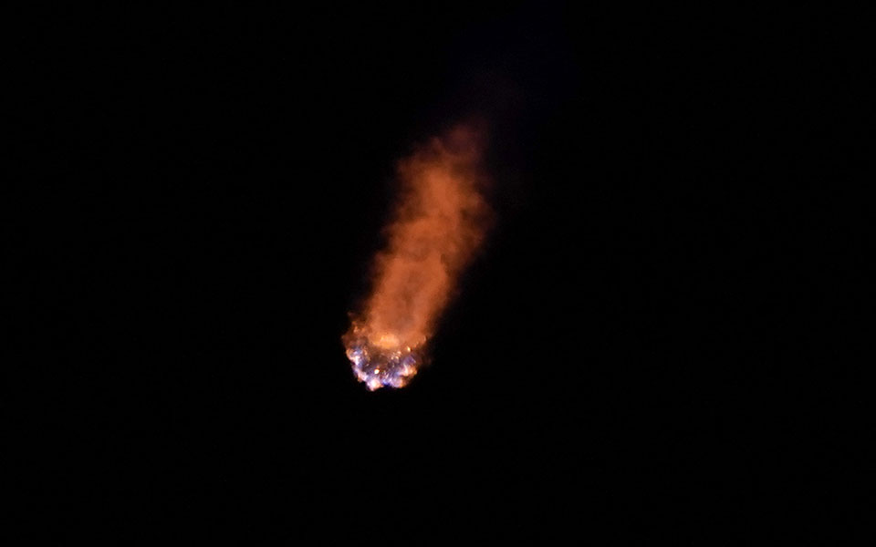 Απογειώθηκε ο πύραυλος Falcon 9 της SpaceX – Η πρώτη τουριστική διαστημική αποστολή - Φωτογραφία 3