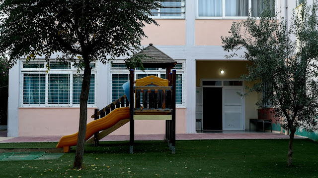 Κοροναϊός - Ελλάδα: Στη Θεσσαλονίκη το πρώτο τμήμα σχολείου που κλείνει - Αναστολή καθηκόντων σε δάσκαλο - Φωτογραφία 1