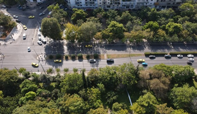 Κόβουν τα δέντρα στο κέντρο της Αθήνας για τα εργοτάξια του Μετρό - Φωτογραφία 1