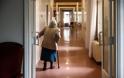 Κοροναϊός - Ελλάδα: Συναγερμός σε γηροκομείο στη Λαμία - Εντοπίστηκαν 15 κρούσματα