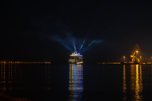 Ηράκλειο: Ένα εντυπωσιακό νυχτερινό λιμάνι (Pic) - Φωτογραφία 1