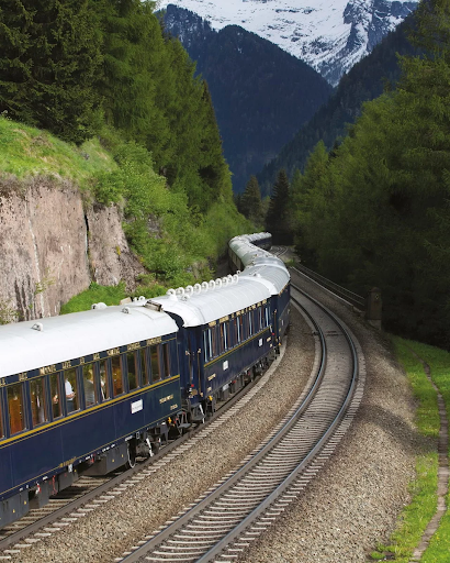 Orient Express: Το τρένο-θρύλος με τα βαγόνια «έργα τέχνης» -Γιατί κάποιοι δίνουν χιλιάδες ευρώ για αυτά τα ταξίδια, οι απίστευτες διαδρομές του. - Φωτογραφία 2