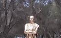 Guardian για το άγαλμα της Μαρίας Κάλλας: «Ο Γκάντι σε τακούνια;» - Φωτογραφία 2