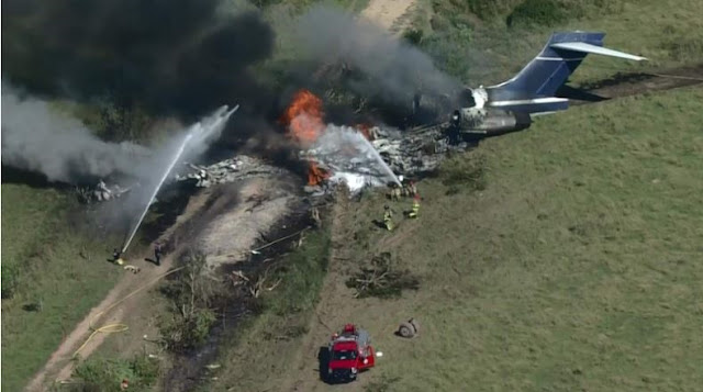 Συντριβή επιβατικού αεροπλάνου στο Τέξας - Σώθηκαν οι 21 επιβαίνοντες - Φωτογραφία 1