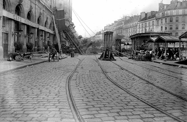 Σαν σήμερα 22 Οκτωβρίου 1895 στο Gare Montparnasse  Το ασύλληπτο   σιδηροδρομικό ατύχημα που  έγραψε ιστορία.  Δείτε video και εικόνες. - Φωτογραφία 3