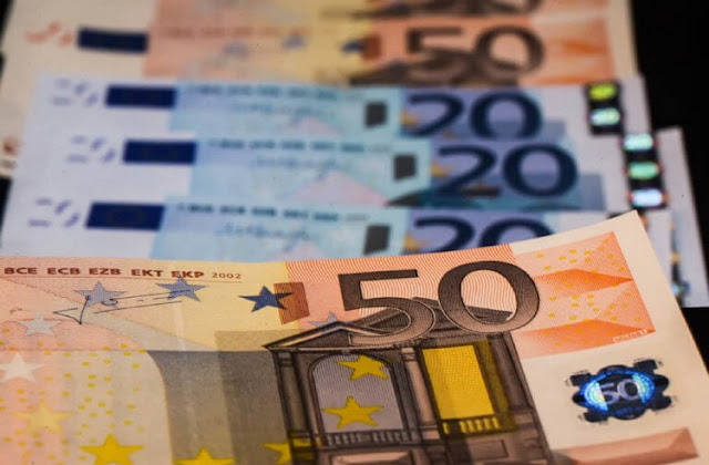 Χαλκιδική: «Κρατικοί υπάλληλοι» έλεγξαν τα χρήματα ηλικιωμένης για κορονοϊό και έγιναν «καπνός» με 1.750 ευρώ - Φωτογραφία 1