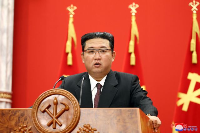 Βόρεια Κορέα – Φήμες για πιθανό πραξικόπημα και ανατροπή του Κιμ Γιονγκ Ουν από την αδελφή του - Φωτογραφία 1