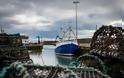 Κλιμακώνεται η ένταση Γαλλίας - Βρετανίας για την αλιεία: Προειδοποίηση σε βρετανικά αλιευτικά