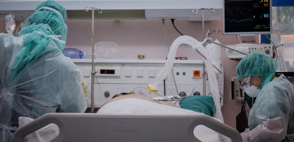 Κορονοϊός: Συγκλονίζει 35χρονος που νόσησε. “Έναν χρόνο μετά οι πνεύμονες λειτουργούν στο 60%” - Φωτογραφία 1