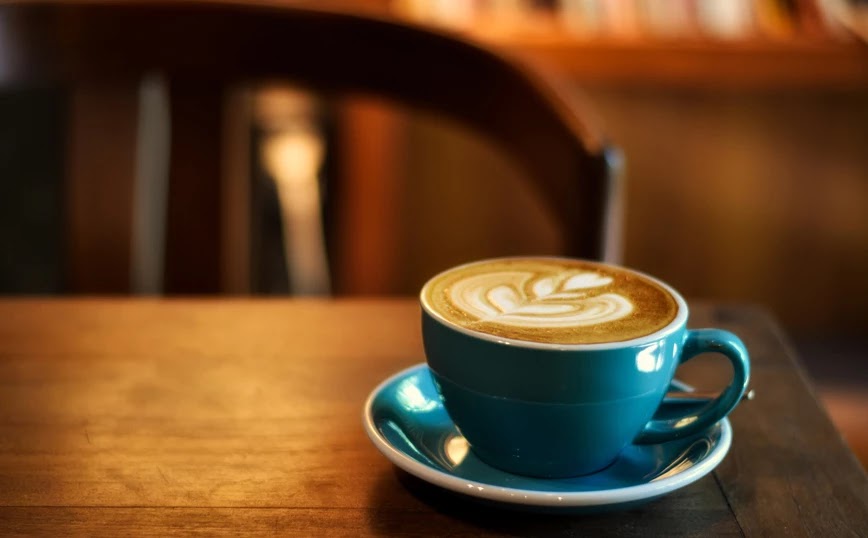 Καφές: Πώς να κάνετε την καθημερινή συνήθεια πιο υγιεινή - Φωτογραφία 1