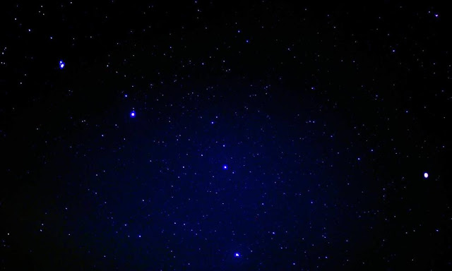 Λεοντίδες: «Βροχή» αστεριών και η μεγαλύτερη σε διάρκεια μερική έκλειψη Σελήνης του αιώνα - Φωτογραφία 1