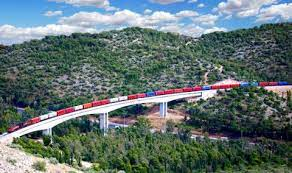 Railfreight.com: «Η Ελλάδα θα ξεκινήσει σιδηροδρομικά έργα αξίας 4 δις». - Φωτογραφία 1