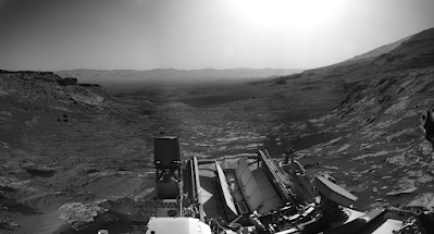 Το Curiosity μάς έστειλε την πιο εντυπωσιακή φωτογραφία του Άρη - Φωτογραφία 1
