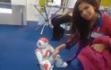Συνδυάζει τη ρομποτική με τη βιοιατρική, αλλά επιμένει στην Ελλάδα - Φωτογραφία 4