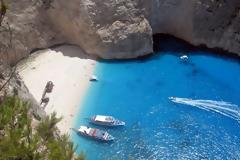 Μερικές από τις πιο ωραίες ελληνικές παραλίες