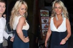 Δεν χορταίνει να... ποζάρει