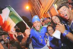 ΙΤΑΛΙΑ ΣΕ... ΕΚΣΤΑΣΗ! (VIDEOS & PHOTOS)