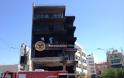 To τετραώροφο κτήριο στην οδό Πειραιώς 111 που τυλίχθηκε στις φλόγες - Δείτε φωτογραφίες από την καταστροφή - Φωτογραφία 5