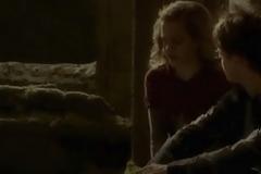 Εικόνες ΣΟΚ με σεξουαλικά υπονοούμενα σε κινούμενα σχέδια και παιδικά παιχνίδια! Δείτε πιο κάτω...