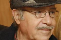 Συντετριμμένη η σύζυγος του Θ. Καρακατσάνη μιλά για το θάνατό του