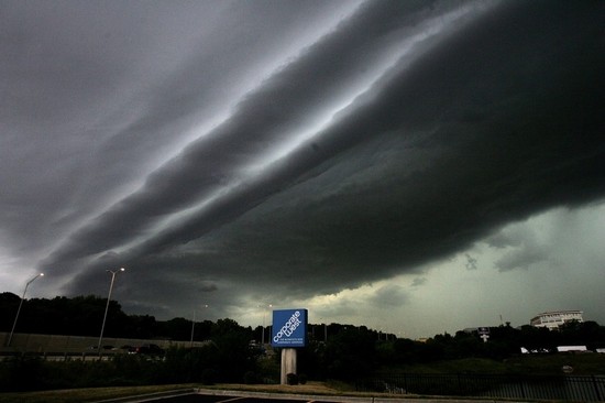 ΔΕΙΤΕ: H καταιγίδα σε εικόνες - Φωτογραφία 2