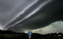 ΔΕΙΤΕ: H καταιγίδα σε εικόνες - Φωτογραφία 2