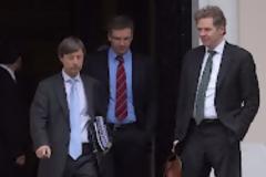 Στους ρυθμούς της τρόικας η κυβέρνηση...!!!