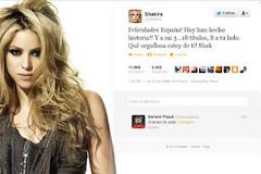 ΟΙ... ΕΥΧΕΣ ΤΗΣ ΣΑΚΙΡΑ ΣΤΟΝ ΠΙΚΕ! (PHOTOS & VIDEO)