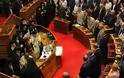 “Θρήνος” στη Βουλή-Κόβονται τα αναδρομικά των βουλευτών!