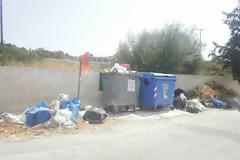 Αναγνώστης αναφέρει Η ιστορική Αίγινα βουλιάζει στα σκουπίδια! Ντροπή!