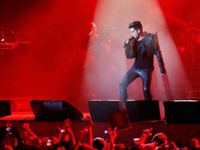 Adam Lambert, Queen και Elton John σε συναυλία κατά του Aids - Φωτογραφία 1