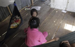 Παιδιά νεκρά από άγνωστη ασθένεια στην Καμπότζη - Φωτογραφία 1