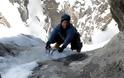 VIDEO: Ένας ορειβάτης πολύ τυχερός που ζει