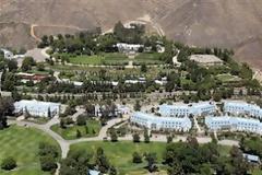 Στα άδυτα της Σαϊεντολογίας - Δείτε φωτογραφίες από το αρχηγείο-φρούριο