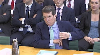 Ψηφοφορία στο βρετανικό κοινοβούλιο για την έρευνα του σκανδάλου της Barclays - Φωτογραφία 1