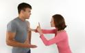Τα 10 κλασσικά ψέματα που λέμε (ή ακούμε) σε μια σχέση