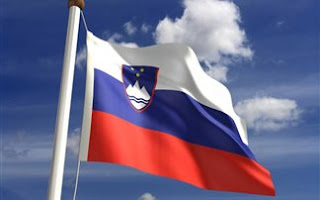 Η Σλοβενία δεν βρίσκεται καθόλου κοντά στο μηχανισμό στήριξης - Φωτογραφία 1