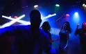 Υπαστυνόμος διοργάνωνε πάρτι σε κλαμπ της Αττικής με ποσοστά επί της κατανάλωσης
