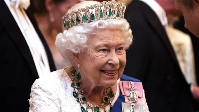 Βρετανία: Τρόμος στο κάστρο του Ουίνδσορ - Εισέβαλε οπλισμένος με βαλλίστρα ενώ βρισκόταν εκεί η Βασίλισσα Ελισάβετ - Φωτογραφία 1
