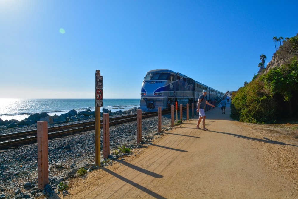 Όμορφα ταξίδια με τρένο στις ΗΠΑ που δεν θα κοστίσουν μια περιουσία - Φωτογραφία 2