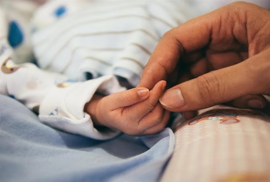 Σέρρες: Γέννησε η πρώτη έγκυος στην οποία είχαν χορηγηθεί μονοκλωνικά αντισώματα - Φωτογραφία 1
